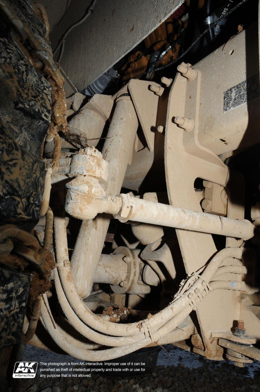 Детали экстерьера Oshkosh M-ATV 2009 года  (фото 17 из 676)
